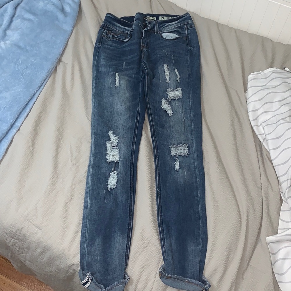 Ripped skinny jeans